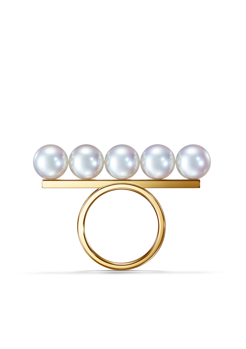 TASAKI 70周年記念品 TASAKI】70周年のアニバーサリーを記念し、TWICEのMOMOが