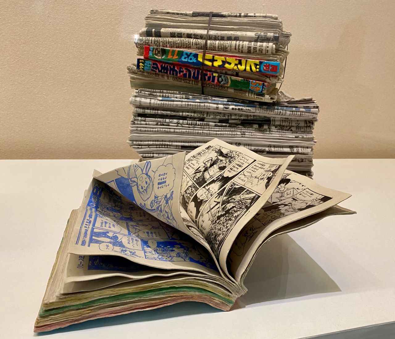 初期作から近作までを俯瞰する 話題の個展が開催中── 「三島喜美代