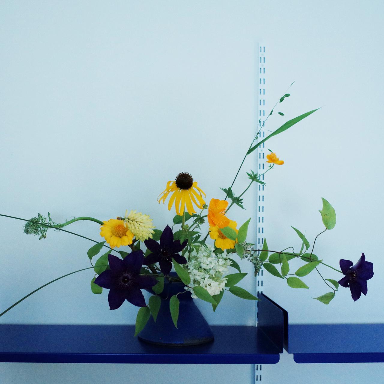 【全2巻セット・美品】 　花材百科 四季花事典①春夏＋②秋冬・周年 000000003596-01-m.jpg?t=