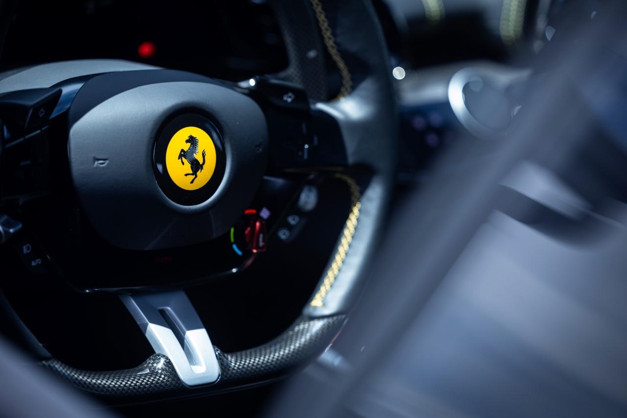 フェラーリ458 ハンドルコントロールラジコン　未使用、未開封 ハンドル操作ラジコン 1 18 フェラーリ正規ライセンス ラジコン