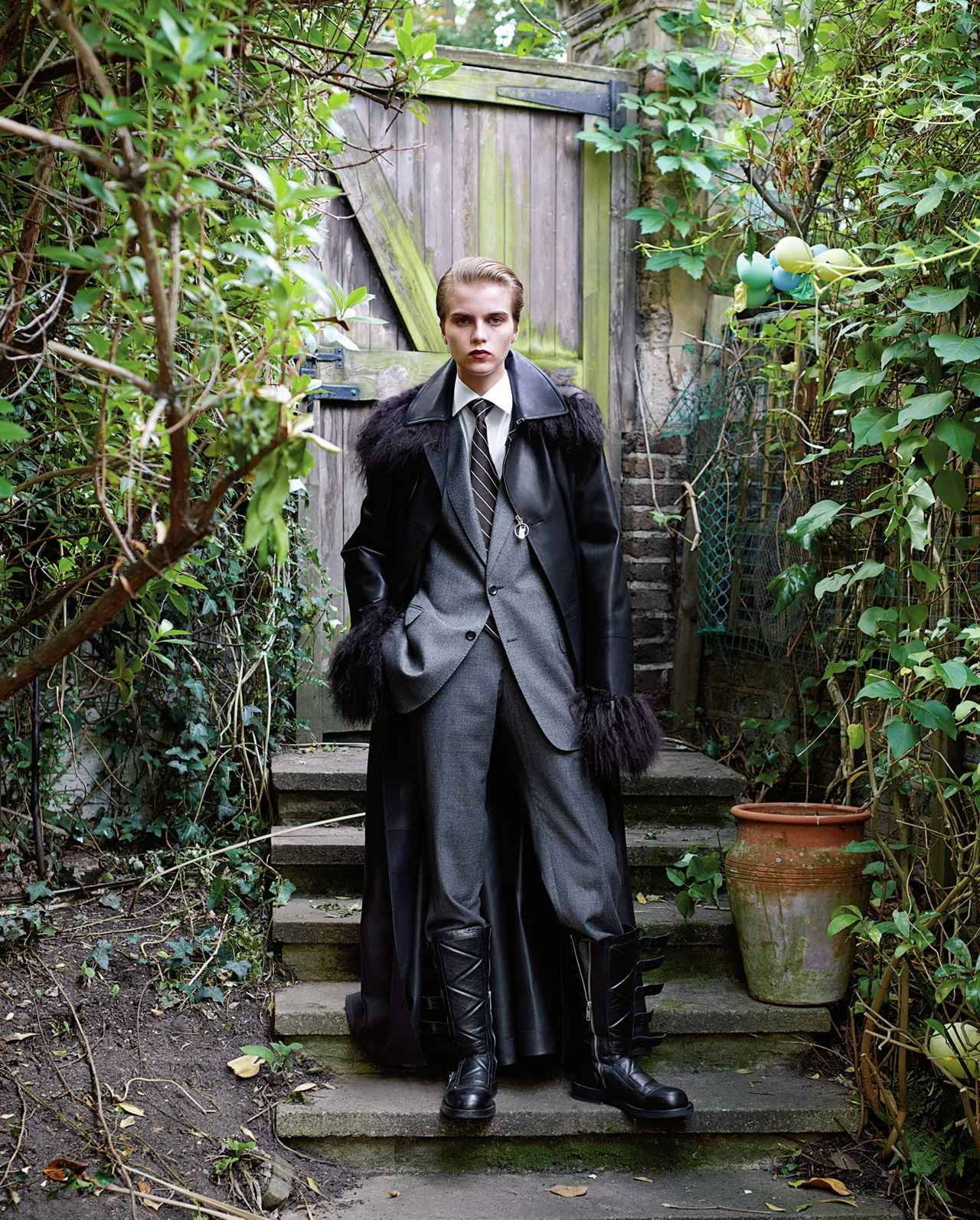 ルイ・ヴィトン、バーバリー、 ロエベ、フェラガモ、匠の技が生む 繊細