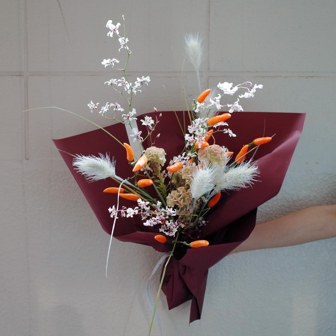 二十四節気とフローリスト Vol.24 霜降の花束 「whole」 - T JAPAN:The