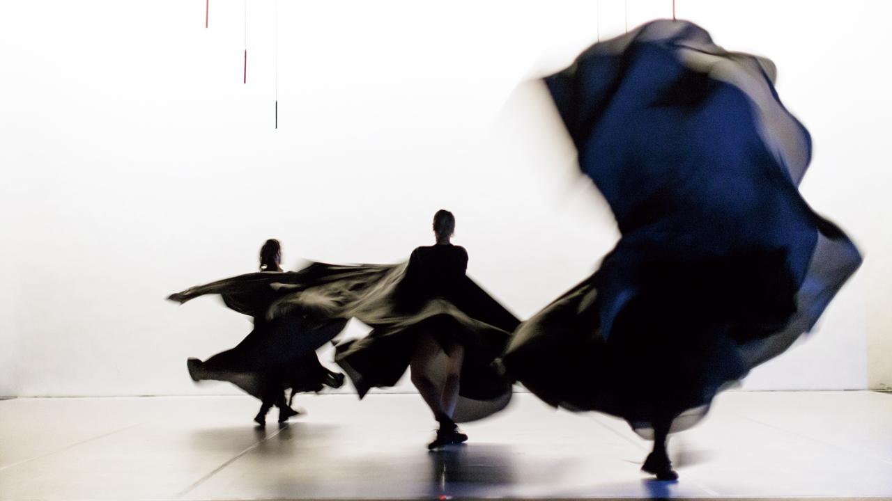 現代芸術の最先端を体現、体感。 ダンス リフレクションズ by ヴァン