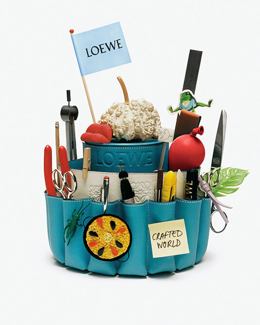 クラフト礼讃〜 179年の歴史をたどる ロエベ初の展覧会 - T JAPAN:The