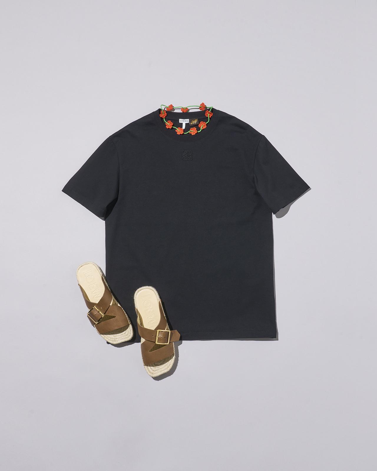 Tシャツとサンダルで洗練された夏に。 ディオール、セリーヌほか