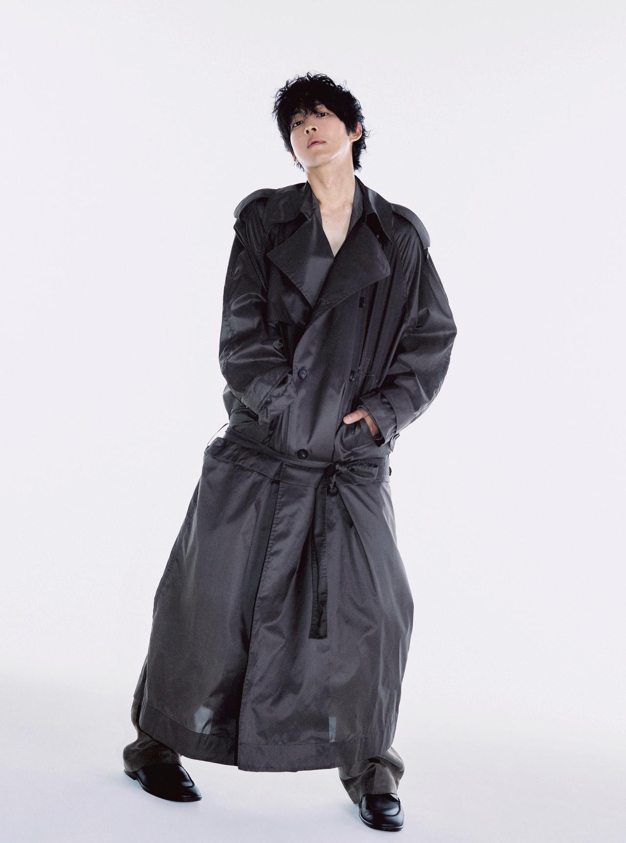 松坂桃李が紡ぐ家族のかたちと 未来へのメッセージ - T JAPAN:The New