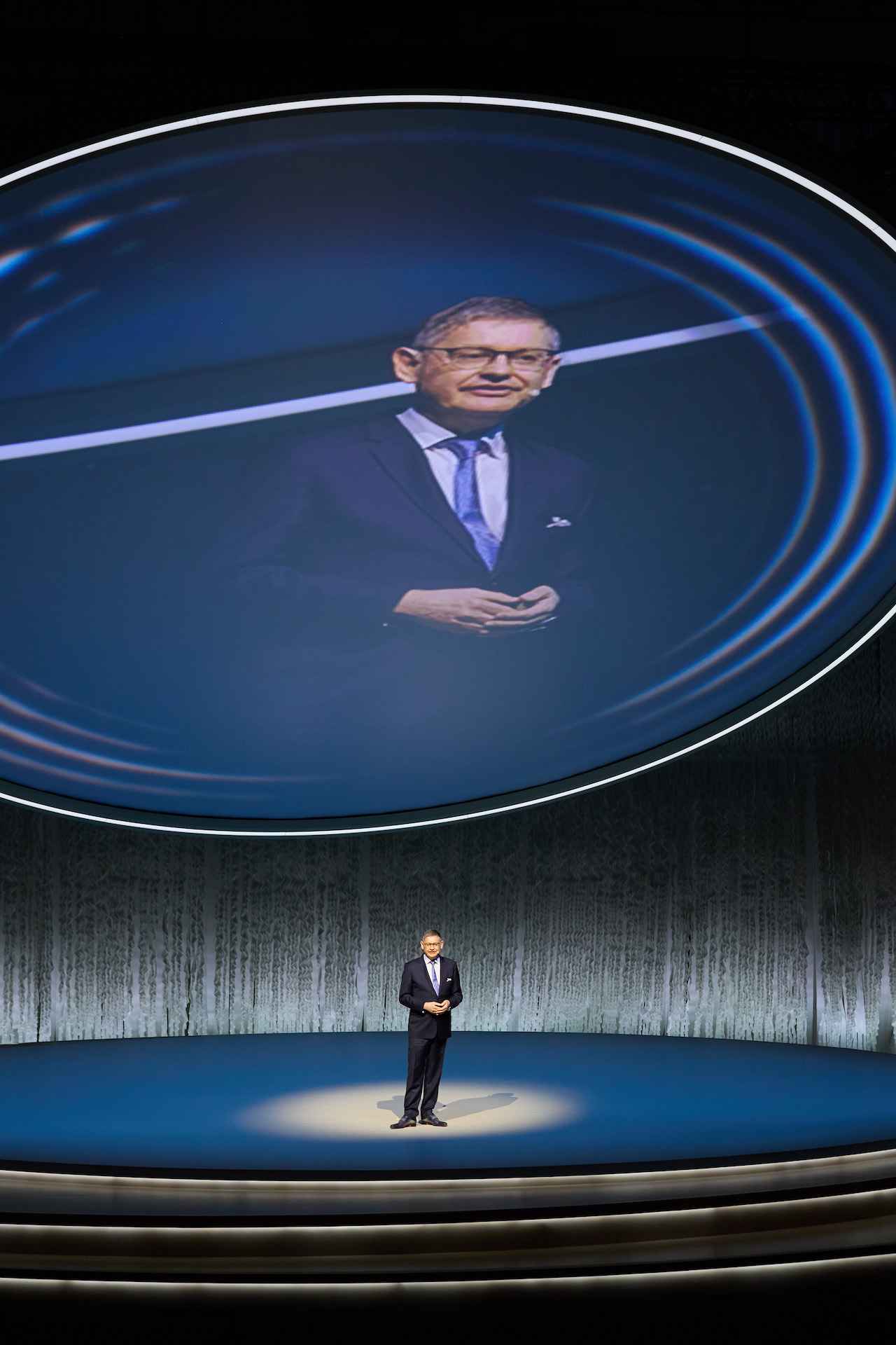 未来を切り拓く女性たちへ── 大阪・関西万博 「ウーマンズ