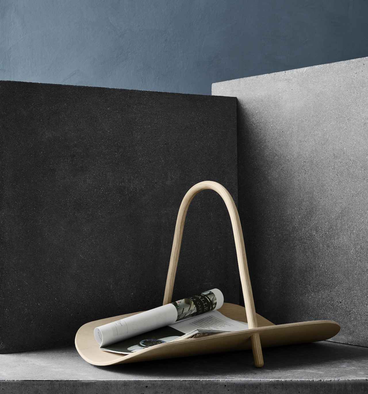 名品マガジンラックで 本や雑誌を“魅せる収納”に！ マルニ木工