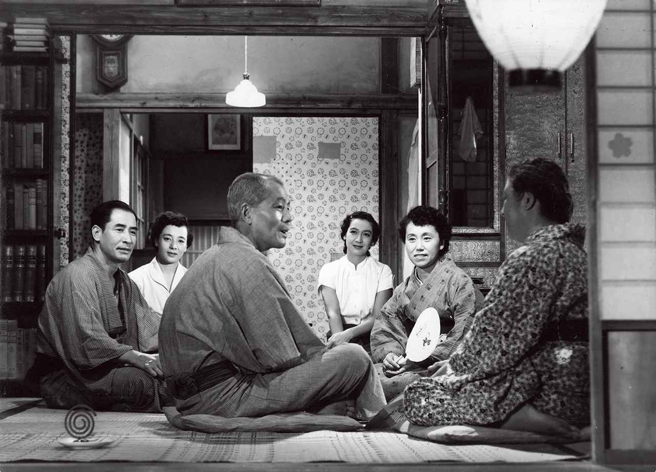 戦後日本を描かせれば天下一品の 小津安二郎。彼は独自の“方言”で