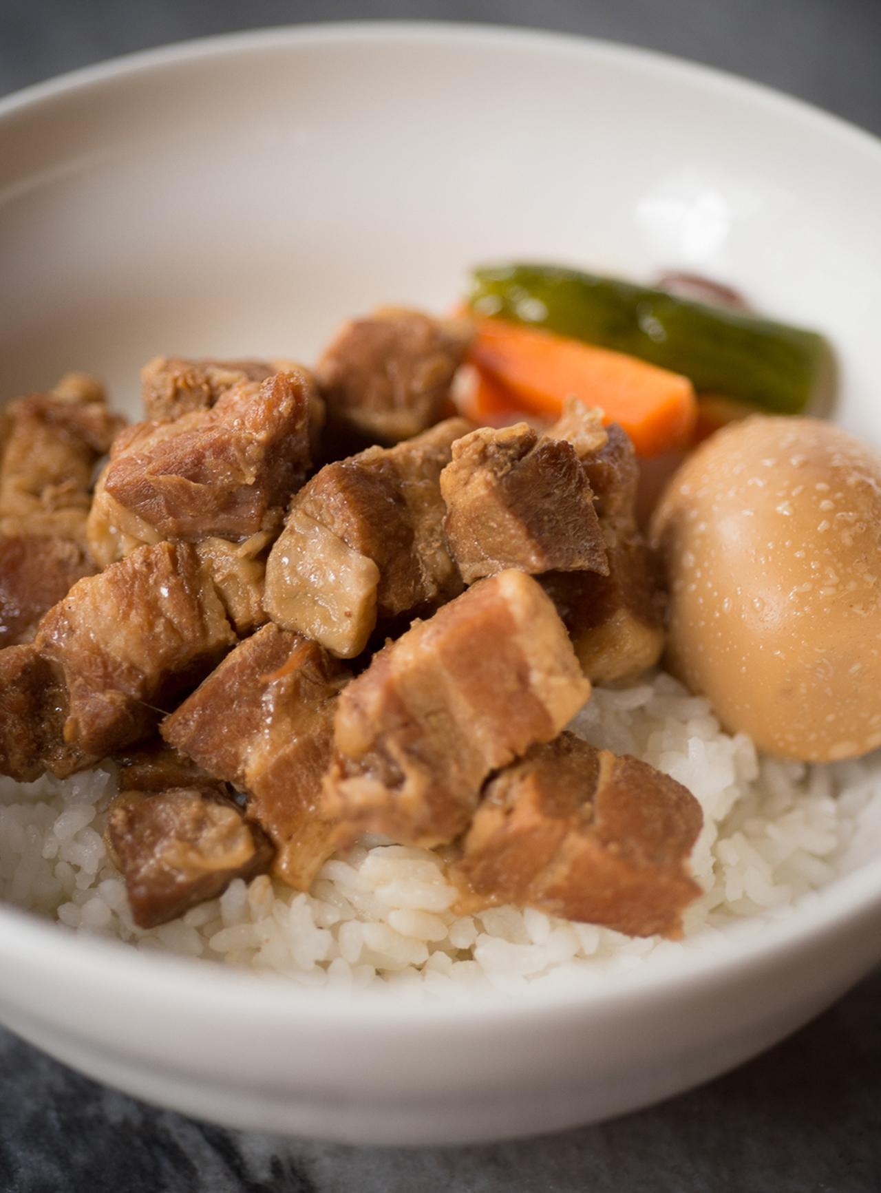 画像: 「楊家魯肉飯（台湾風肉煮込みかけご飯）」調味料控えめでやさしい味わい