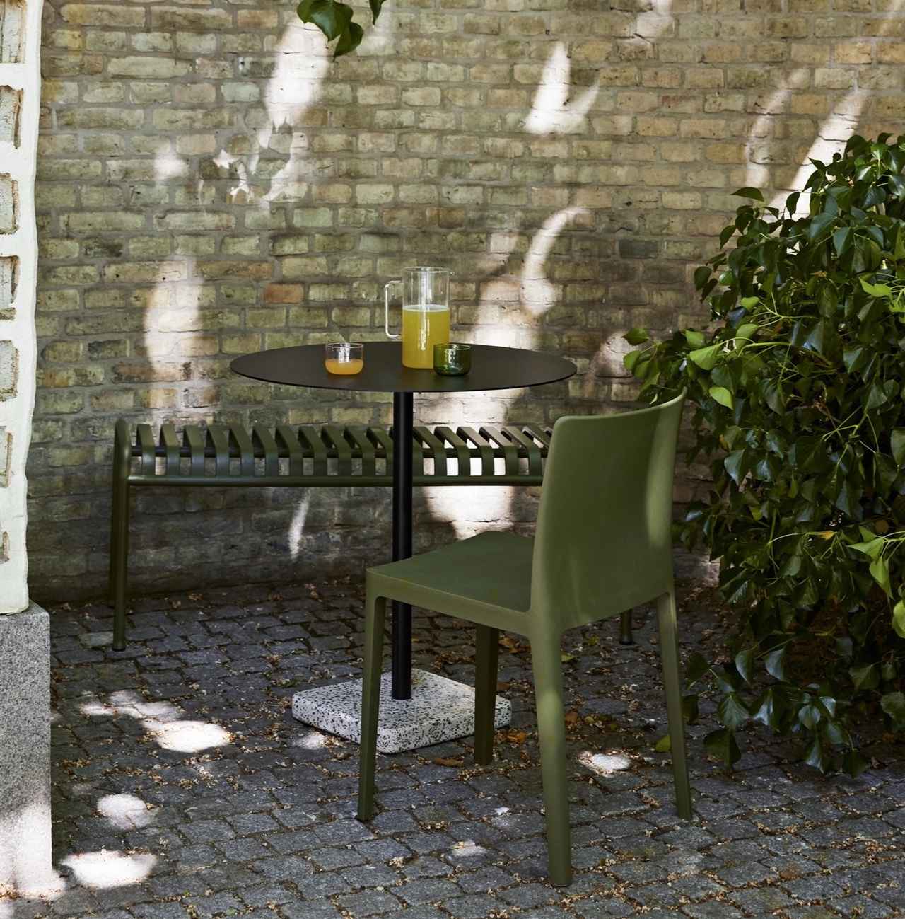 屋外でも使いたいおしゃれな椅子。 フィリップ・スタルクほか