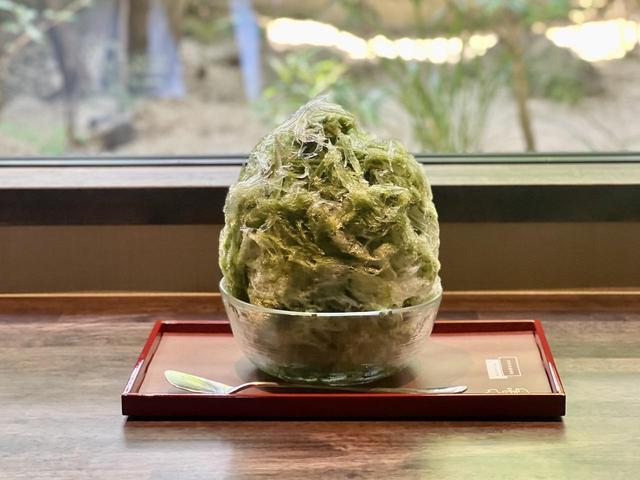 画像: 宇治金時￥1,350（ミルクアイス抜きは￥1,300）