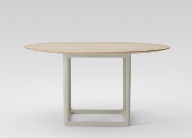 画像: 「EN テーブル 140」<φ140×H72.5cm>¥528,000/マルニ木工 COURTESY OF MARUNI WOOD INDUSTRY INC.