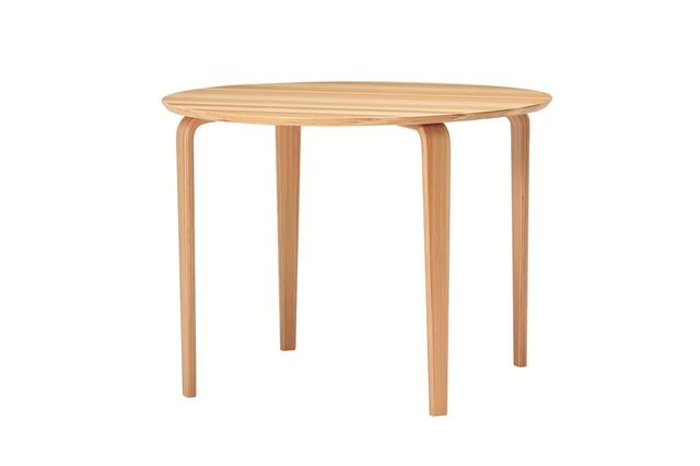 画像: 「スティック ダイニングテーブル(F-2740SG-NT)」<φ100×H70cm>¥162,800/天童木工 COURTESY OF TENDO MOKKO