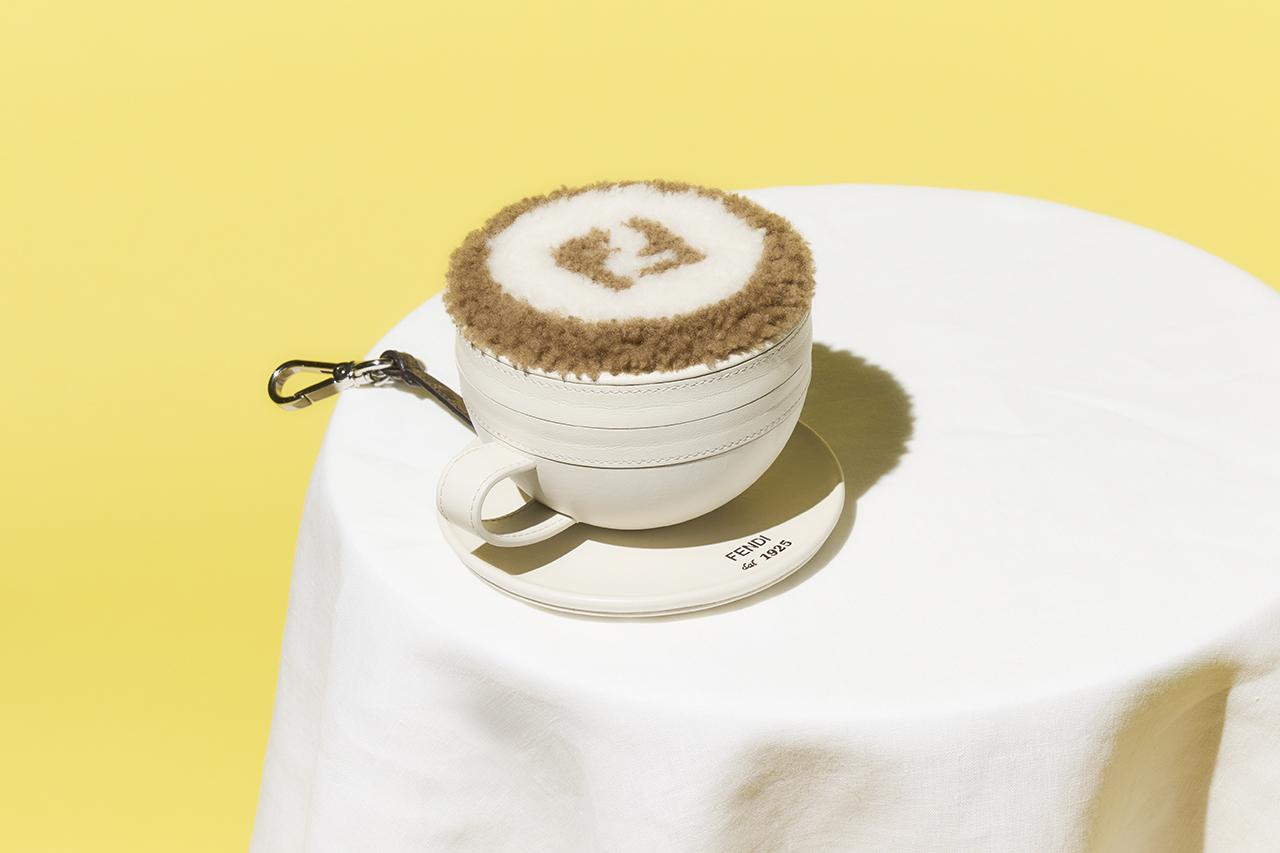画像 : 1番目の画像 - 「カプチーノにフェットチーネに
ラヴィオリ!?　召しませ、
フェンディのおいしいチャーム！」のアルバム - T JAPAN:The New York Times Style Magazine 公式サイト