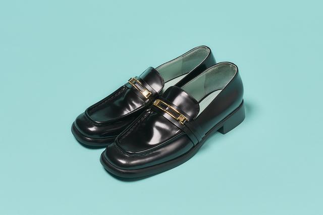 画像: 靴¥139,700/セルジオ ロッシ