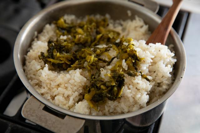 画像1: 高菜入りご飯を添えて満足感ある食卓を
