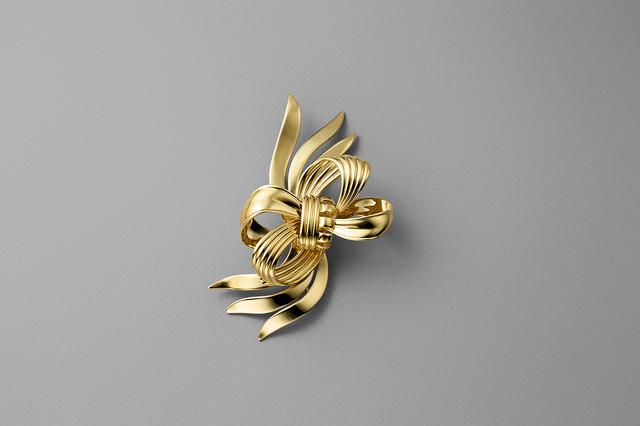 画像: ブローチ¥102,300(予定価格)/ミュウミュウ