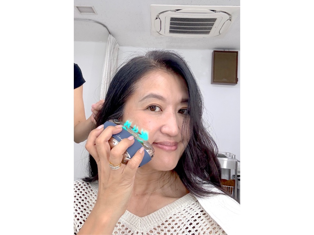 大人の顔、まだ上げられます！ 伊熊奈美おすすめの リフトケア美顔器4
