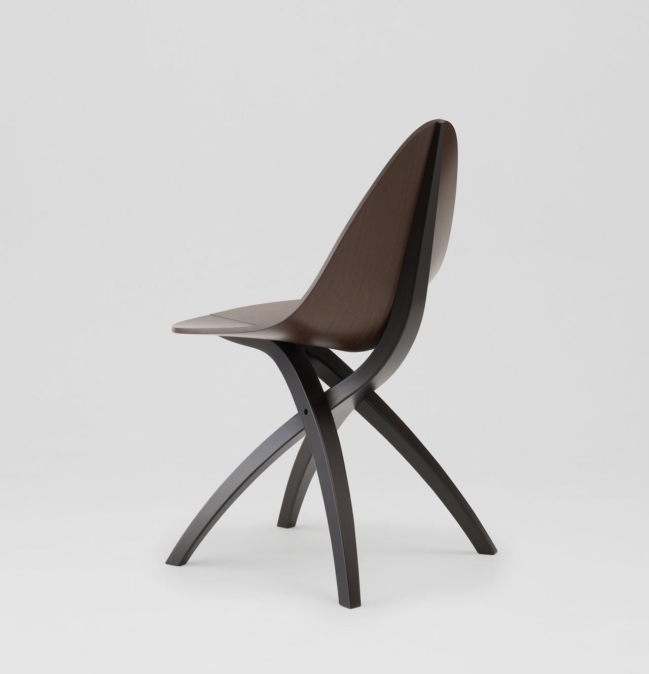 曲線が美しい木の椅子5選】 日本ブランド〜飛騨産業、 マルニ