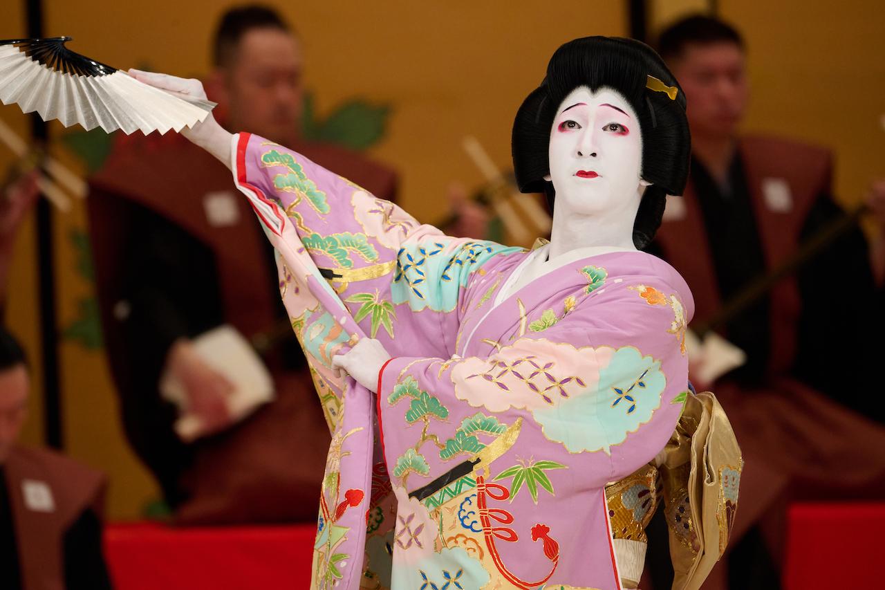 画像: 尾上右近が一球入魂で挑む “命の演目”『春興鏡獅子』 令和を駆けるかぶき者たち Vol.13 - T JAPAN:The New York Times Style Magazine 公式サイト