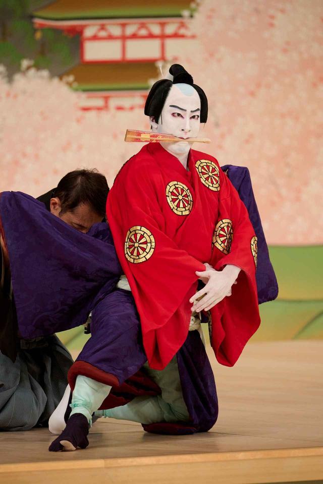 画像4: 『義経千本桜 吉野山』佐藤忠信実は源九郎狐=尾上右近