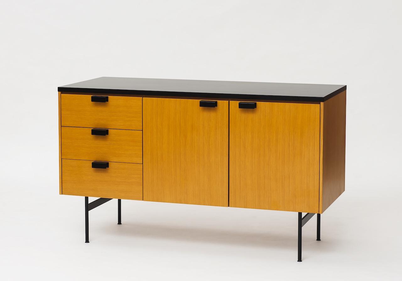 キャビネットの名作ほか ジャパンディスタイルにも おすすめなリビング