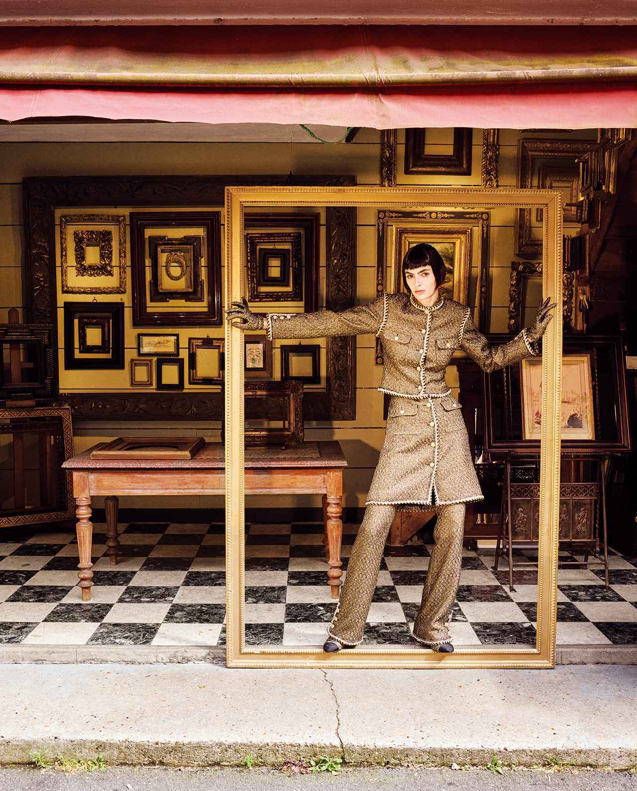 画像 : 11番目の画像 - 「シャネル、ルイ・ヴィトンほか
2025-26秋冬コレクションより
自分らしい美しい1着に出会う②」のアルバム - T JAPAN:The New York Times Style Magazine 公式サイト