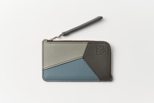 画像: コインカードホルダー＜H7.5×W13×D1cm＞￥59,400／ロエベ