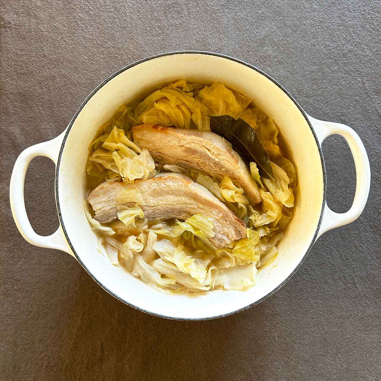 画像 : 2番目の画像 - 「平野由希子の「野菜とお酒」
―幸福な大人の食卓―
Vol.45 寒玉キャベツのレシピ」のアルバム - T JAPAN:The New York Times Style Magazine 公式サイト