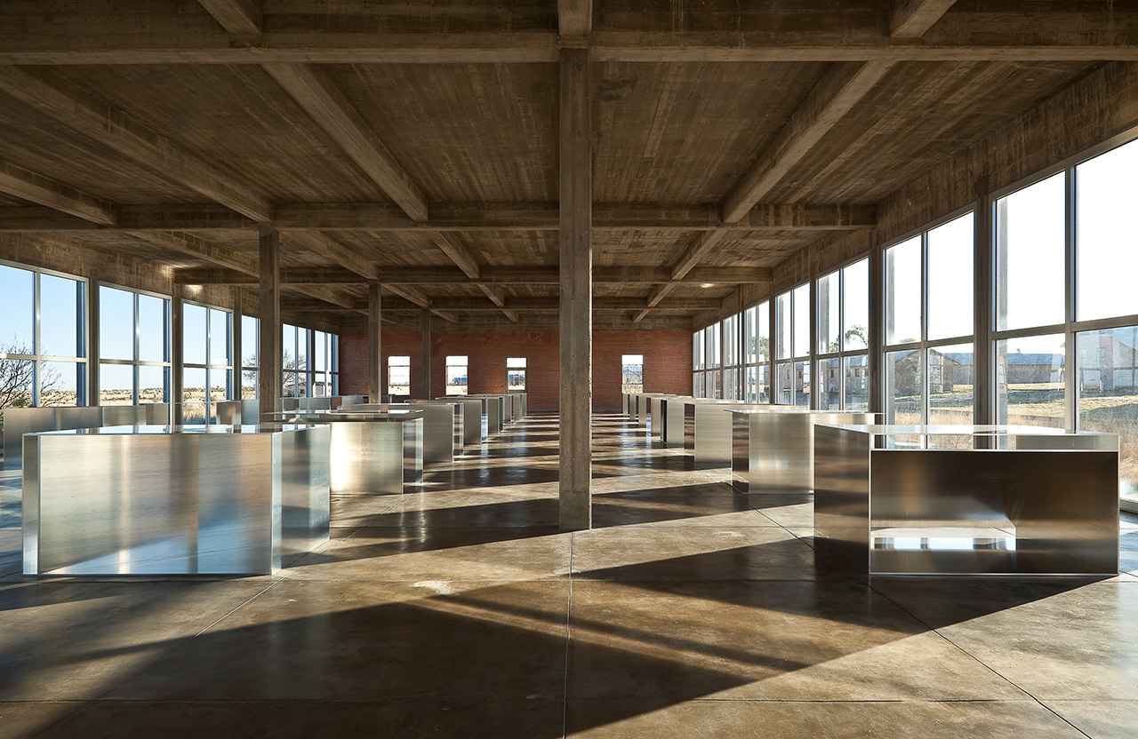 画像: ドナルド・ジャッドならどうする? アートの聖地の運営と作品の保存 という難題について考える - T JAPAN:The New York Times Style Magazine 公式サイト