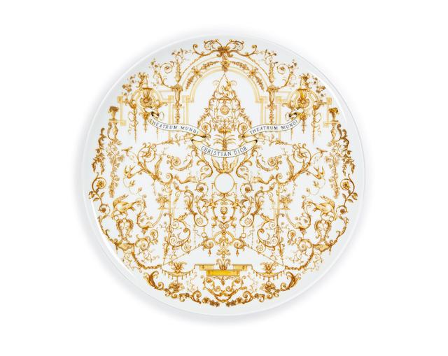 画像: 「ディオレスク ステラ」ディナープレート￥38,000／ディオール メゾン COURTESY OF DIOR MAISON