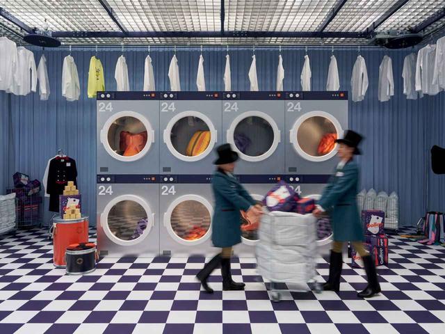 画像: 馬さがしに熱中してしまう、動きが楽しい「ランドリールーム」 @HIRO KIJIMA