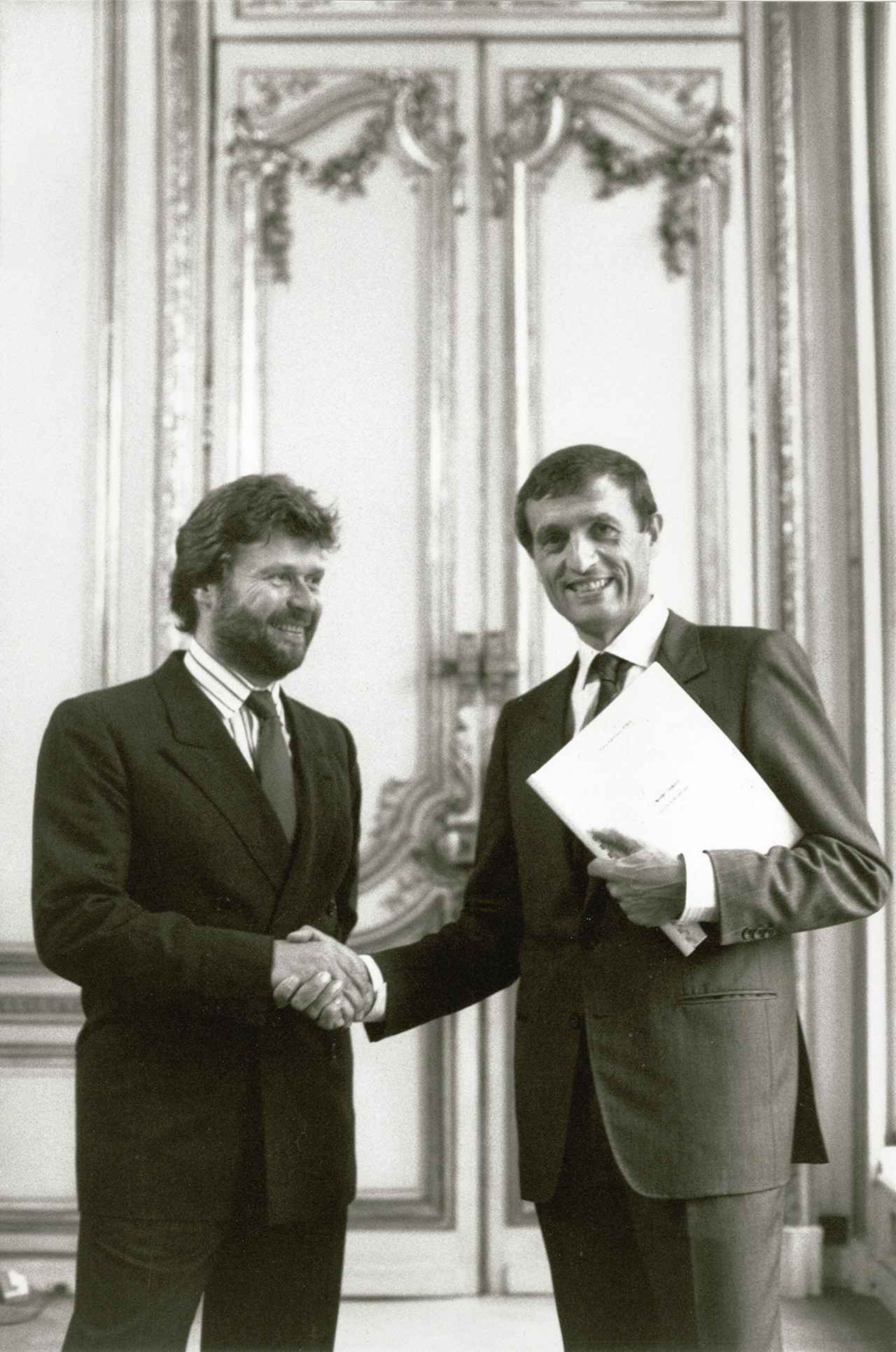 画像 : 2番目の画像 - 「カルティエ現代美術財団が
パリの名所で迎える新たなる幕開け
アートに捧げる志と今後の展望」のアルバム - T JAPAN:The New York Times Style Magazine 公式サイト