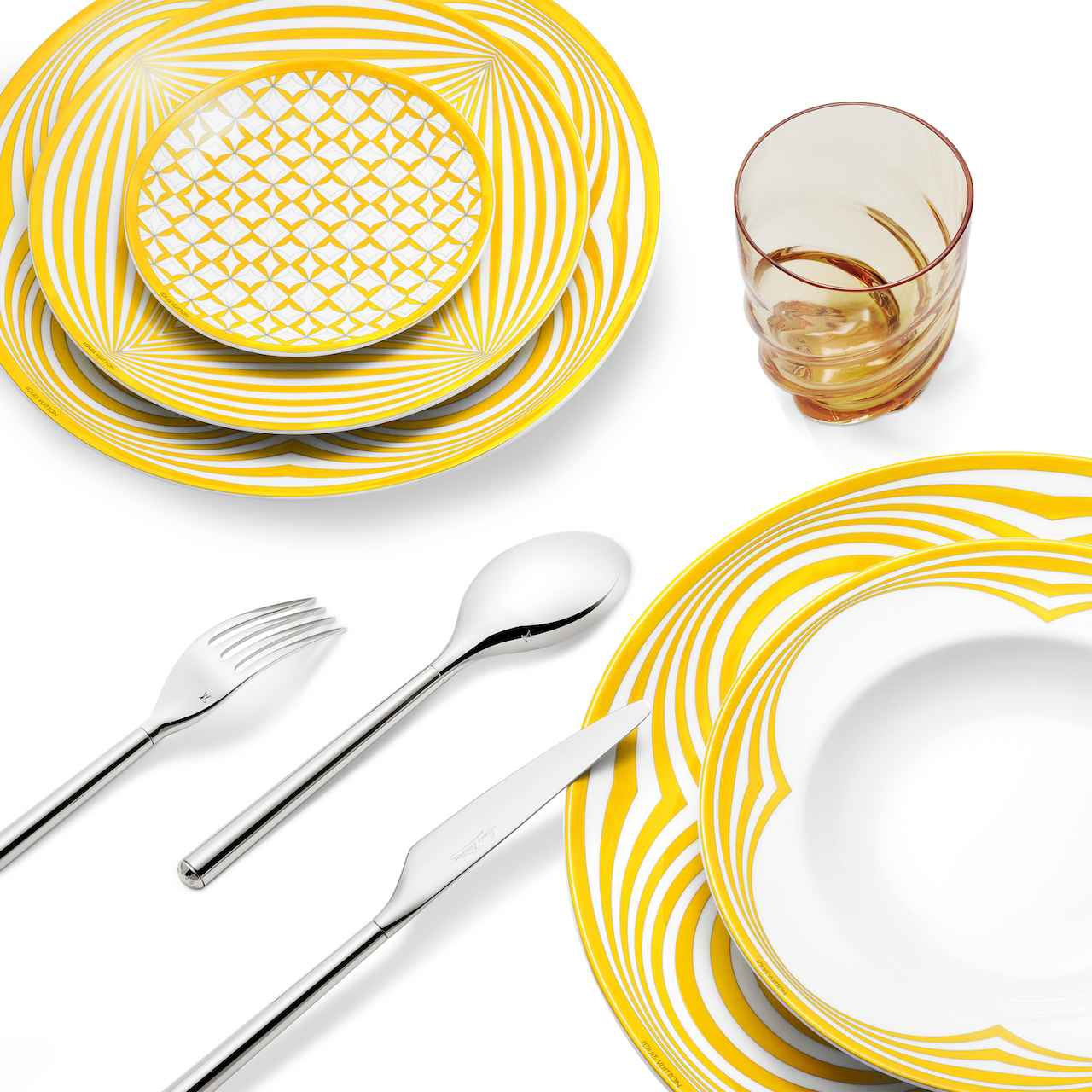 画像 : 4番目の画像 - 「年末年始に映える！
ティファニー、ルイ・ヴィトンほか
人気ブランドの器」のアルバム - T JAPAN:The New York Times Style Magazine 公式サイト