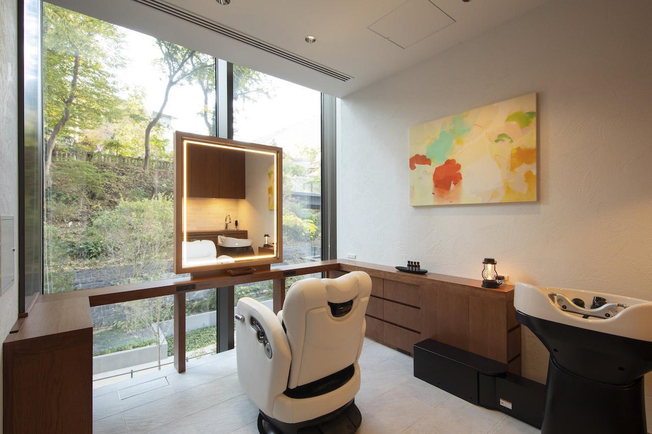 画像: 知る人ぞ知る、美髪の道場めぐり伊熊奈美の「このヘッドスパが凄い！」まとめ6選 - T JAPAN:The New York Times Style Magazine 公式サイト