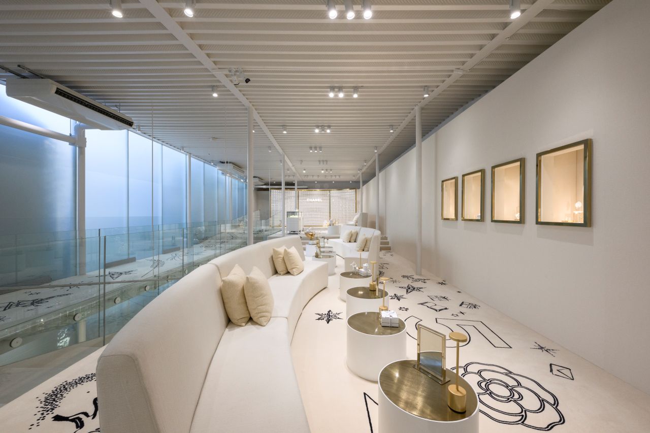 シャネルの最新ジュエリーに出合う 夢のホリデーシーズン！ 期間限定