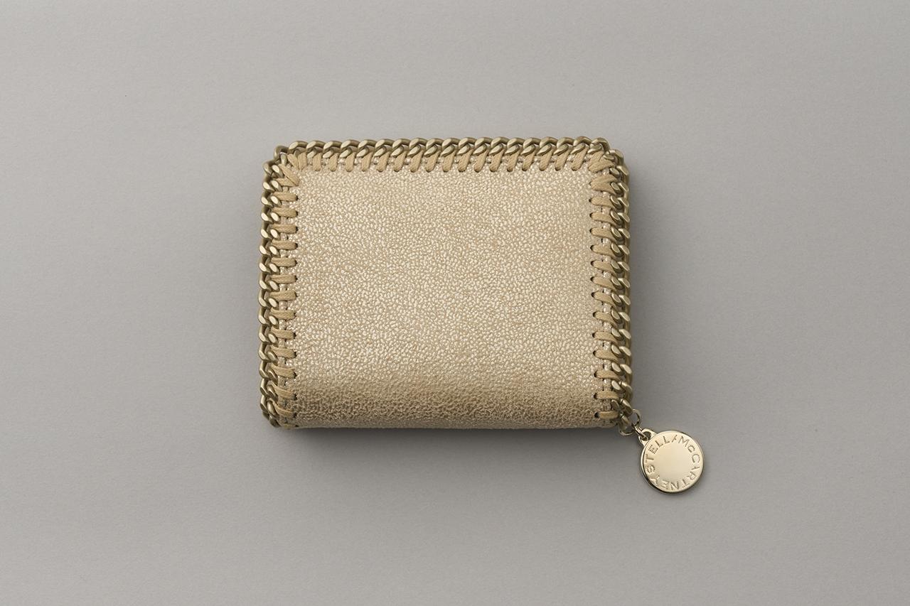 画像 : 13番目の画像 - 「濱美奈子監修・2026年の開運財布①
シャネル、プラダほか
ゴールド&シルバーの最強財布図鑑」のアルバム - T JAPAN:The New York Times Style Magazine 公式サイト