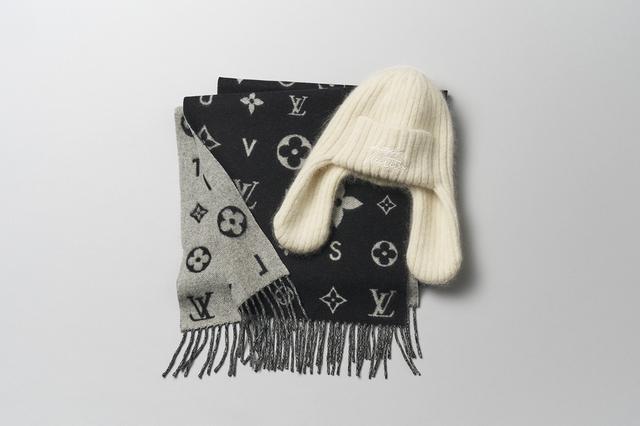 画像: マフラー＜240cm×40cm＞（参考商品）・ビーニー￥97,900／ルイ・ヴィトン