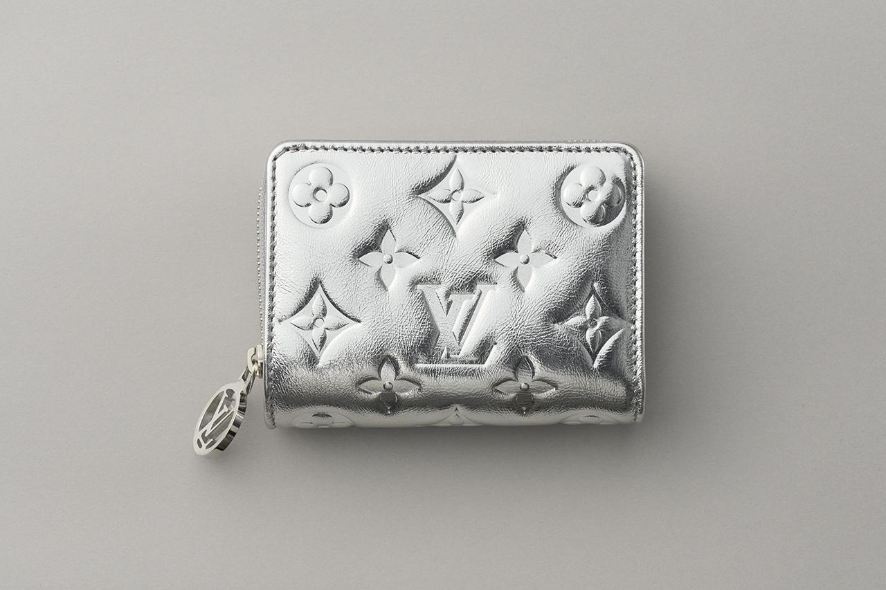 画像 : 3番目の画像 - 「濱美奈子監修・2026年の開運財布①
シャネル、プラダほか
ゴールド&シルバーの最強財布図鑑」のアルバム - T JAPAN:The New York Times Style Magazine 公式サイト