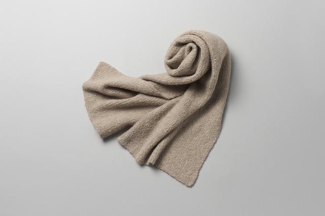 画像: ストール￥211,200／ザ・ロウ