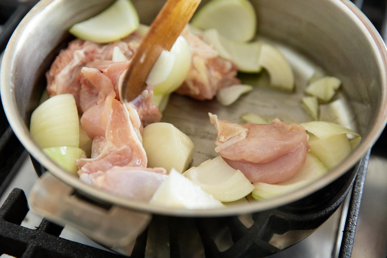 画像 : 2番目の画像 - 「長尾智子の日々のスープ
Vol.12  鶏肉と野菜のグラタンシチュー」のアルバム - T JAPAN:The New York Times Style Magazine 公式サイト