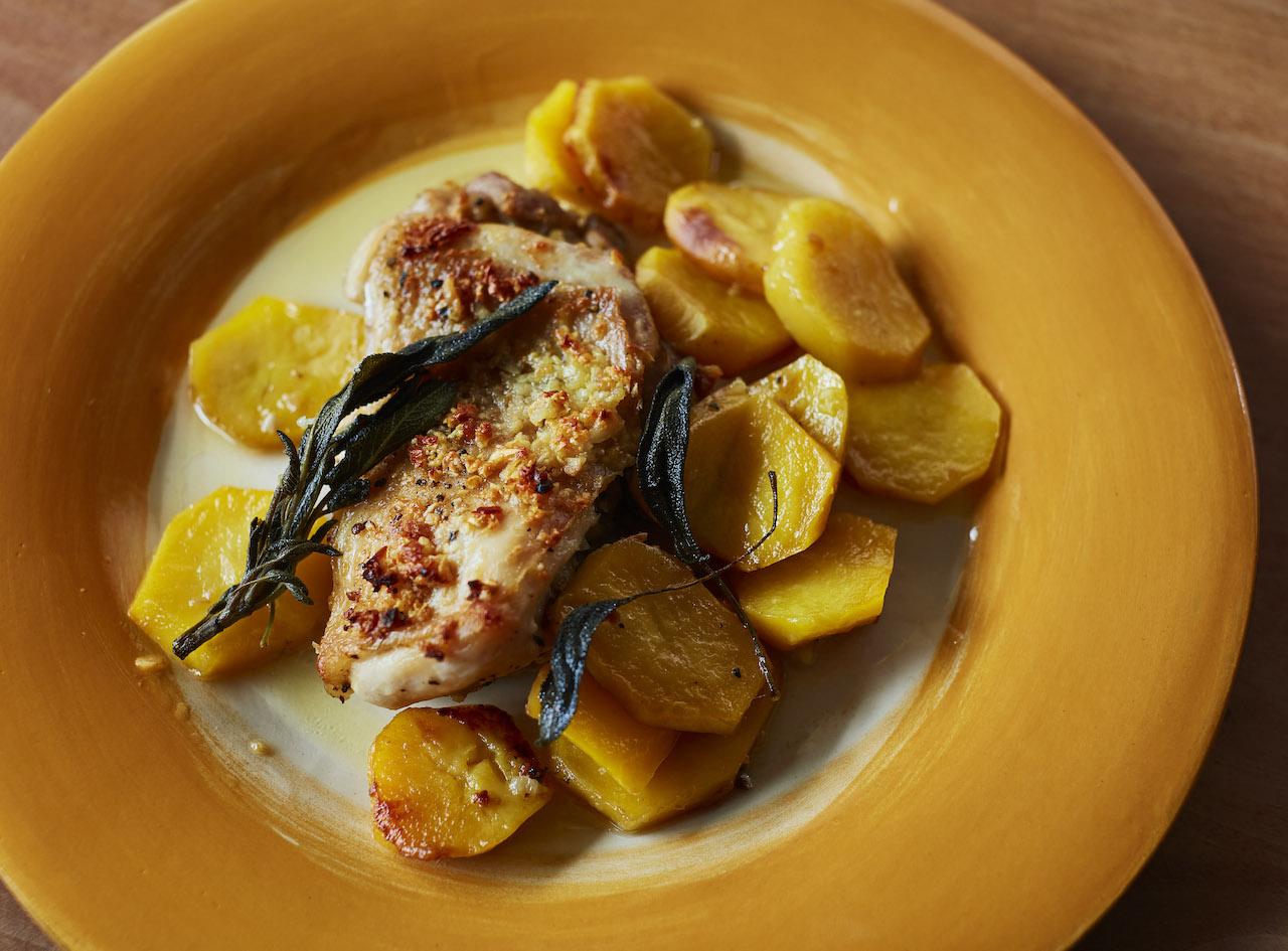 画像 : 1番目の画像 - 「有元葉子さんの
「おしいものは身体にいいのよ」
Vol.30 クリスマスにバターローストチキン！」のアルバム - T JAPAN:The New York Times Style Magazine 公式サイト