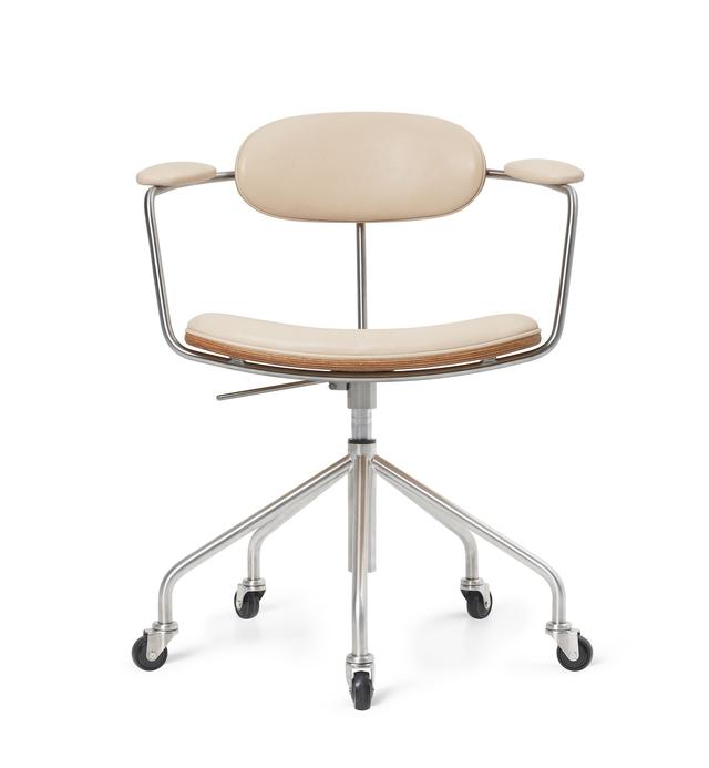 画像: 「CH621 スウィベルチェア」￥442,200〜／カール・ハンセン＆サン COURTESY OF CARL HANSEN & SØN