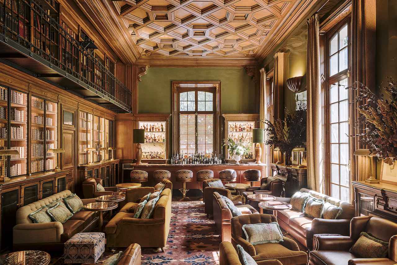 画像 : 11番目の画像 - 「大人のための至福のホテル案内
Vol.16 ルレ・クリスティーヌとサン・ジェームス・パリ
パリの隠れ家とシャトーホテル」のアルバム - T JAPAN:The New York Times Style Magazine 公式サイト