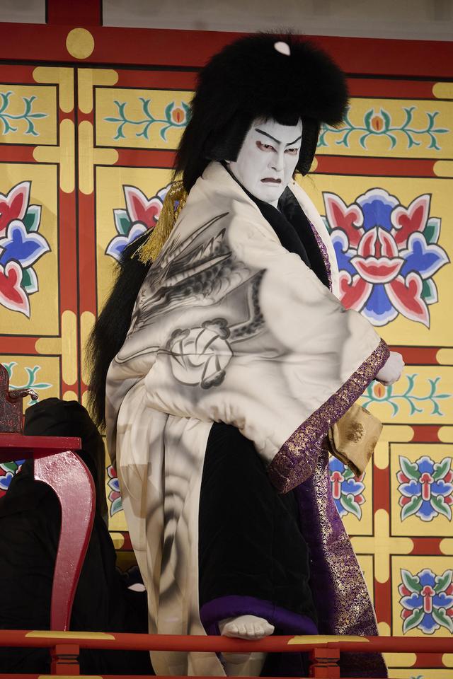 画像2: 超歌舞伎 Powered by IOWN『世界花結詞』袴垂保輔＝中村獅童