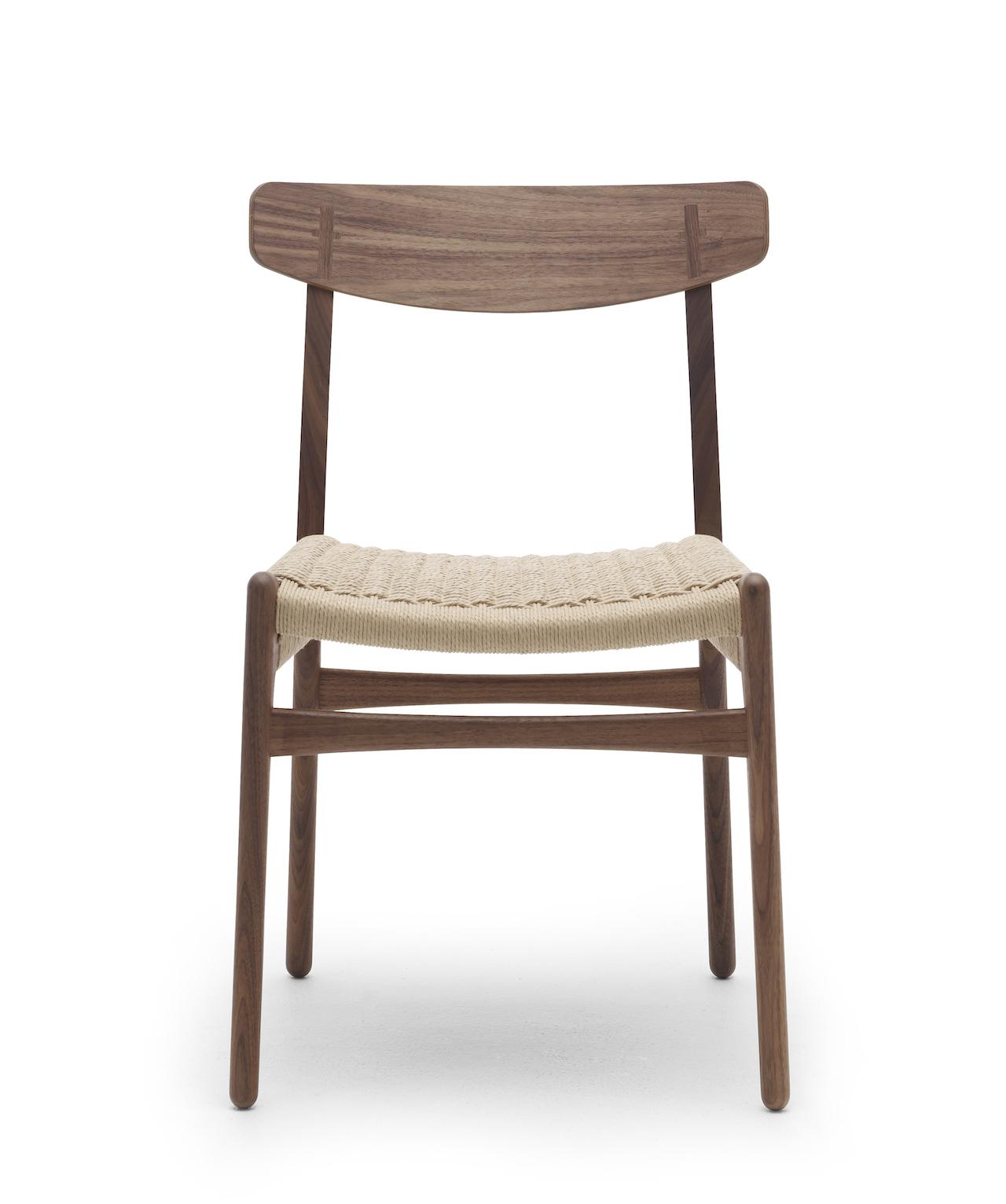 画像 : 1番目の画像 - 「ダイニングチェアにしたい、
北欧の名作椅子。
ウェグナー、ヤコブセンほか5選」のアルバム - T JAPAN:The New York Times Style Magazine 公式サイト