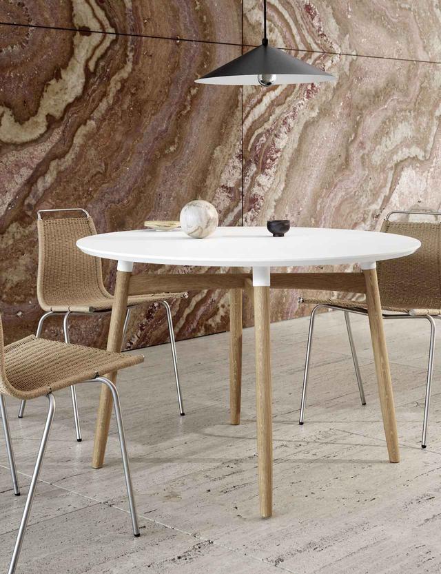 画像: 「BA103 プレルディア ダイニングテーブル」<φ110×H72cm>¥324,500〜/カール・ハンセン&サン COURTESY OF CARL HANSEN & SØN