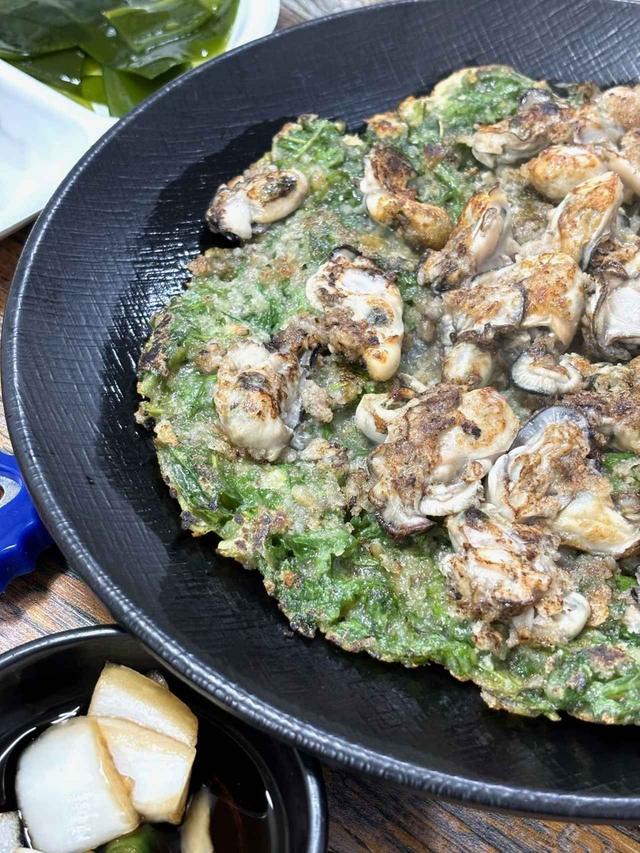 画像: ヨモギと牡蠣のチヂミ ₩20,000