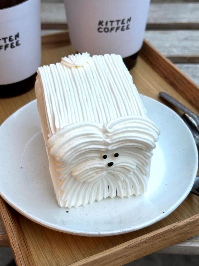 画像: パピーケーキ₩9,500、アイスアメリカーノ₩3,800